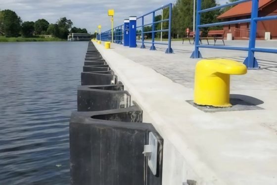 Máy phun vòm cao su