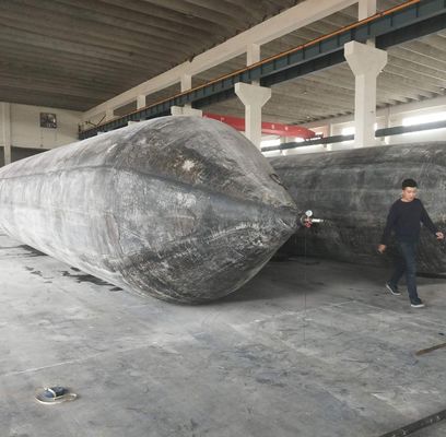 Tàu nâng và lăn Túi khí con lăn cao su hàng hải 1.5mx 18m
