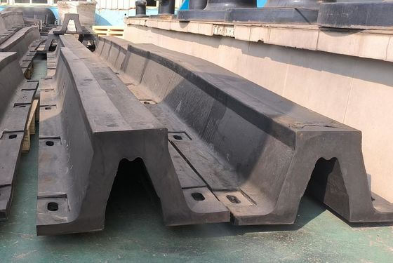 Các vòm vòm để chuyển đổi năng lượng va chạm và bảo vệ tàu và bến cảng trong các cơ sở cảng có lưu lượng giao thông cao